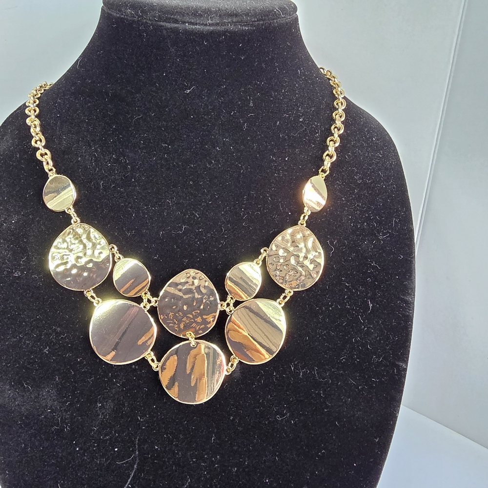 Elegant Gold Necklace